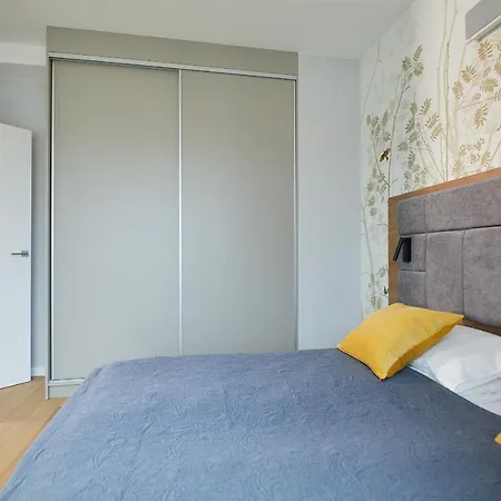 Park - By The Sea מלון דירות